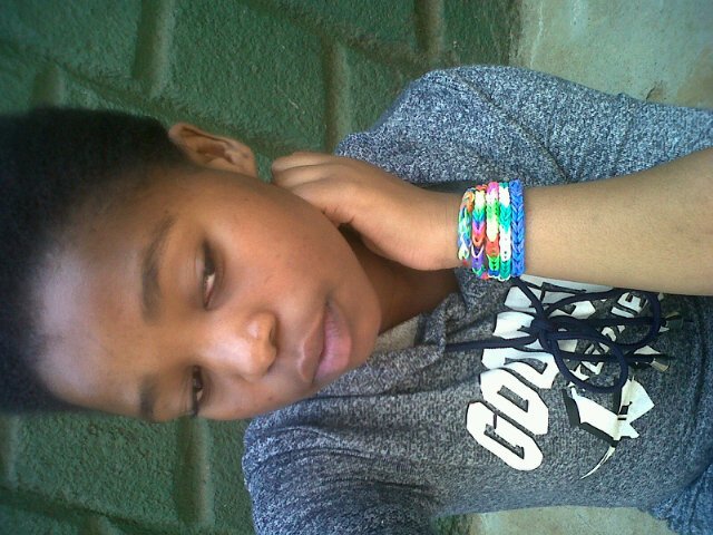 Loving God now more than ever,lovely,very cute,not fat n not skinny either,cool calm n collected/frm JHB/go 2 WGHS/brn 1998//pin 26E3E8A1#love cars