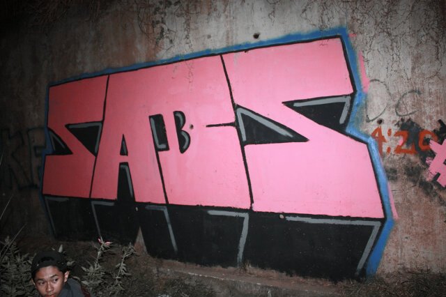 Belajar kehidupan dari preman, belajar keindahan dari seniman. OurGraffityWriter : #BINGO #DCDBS #DECS #CALS #LA #PYO #FJR #DEUS #DIMS #IMGO #UWOK #DOYOK