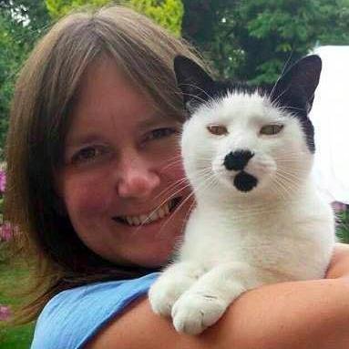 Photographer, PhotoTutor, Comedy Writer. Supporter of Mental Health Recovery. I love Comedy & script writing. Love helping others to be creative. Cats are cool.