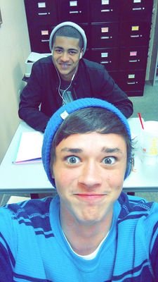 cbreezy618's profile picture. NO GHOST FOLLOWERS!!