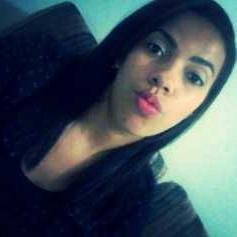 Sou forte, fraca, generosa, perigosa, infantil, aflita, serena, persistente, sensata e corajosa, como é toda mulher haha'