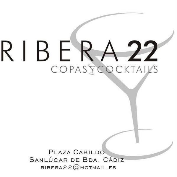 En la Plaza Del Cabildo,en el centro de Sanlúcar de Barrameda,encontraréis Ribera22!Servimos exquisitas copas y cocktails,venir y probar!Gracias y saludos.