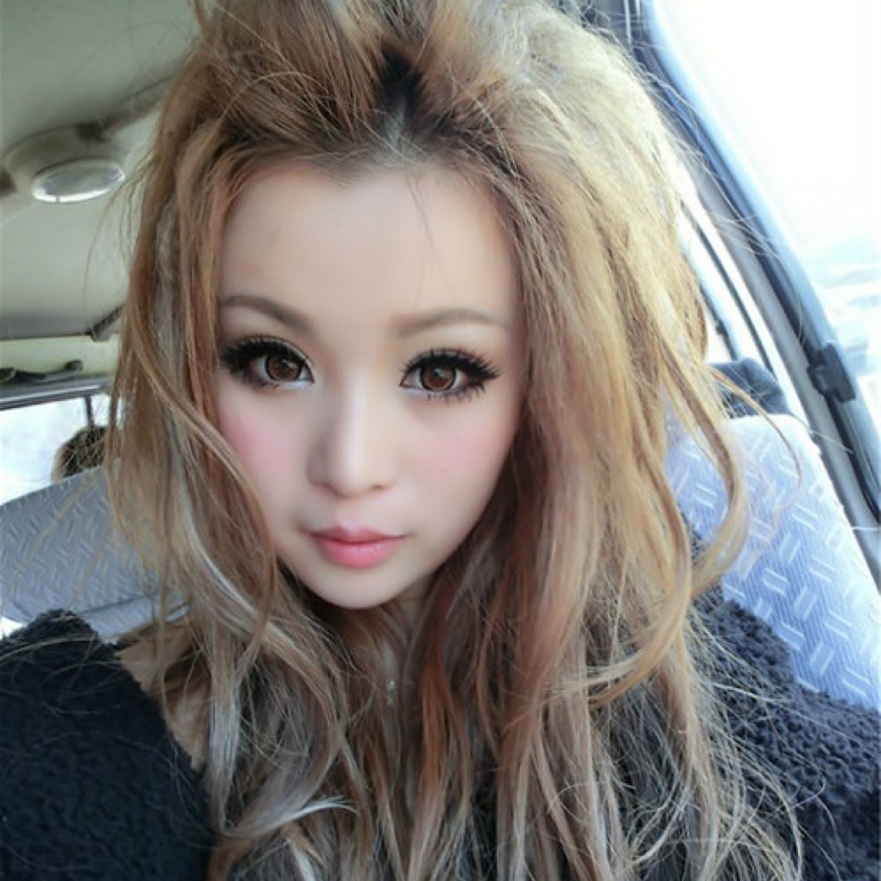Gyaru Gyarulol Twitter