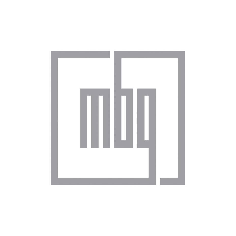 Mazenga Building Group is a premier builder of custom homes and lakefront properties, operating in Toronto, Muskoka and Collingwood.
