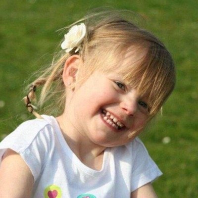 Hoihoihoi, Ik ben Lana, ik ben bijna 4 jaar! Ik hou van mama @LangeveldSjors en TanteWiet @WietVan en van mijn lieve vriendjes & vriendinnentjes! kus Laan