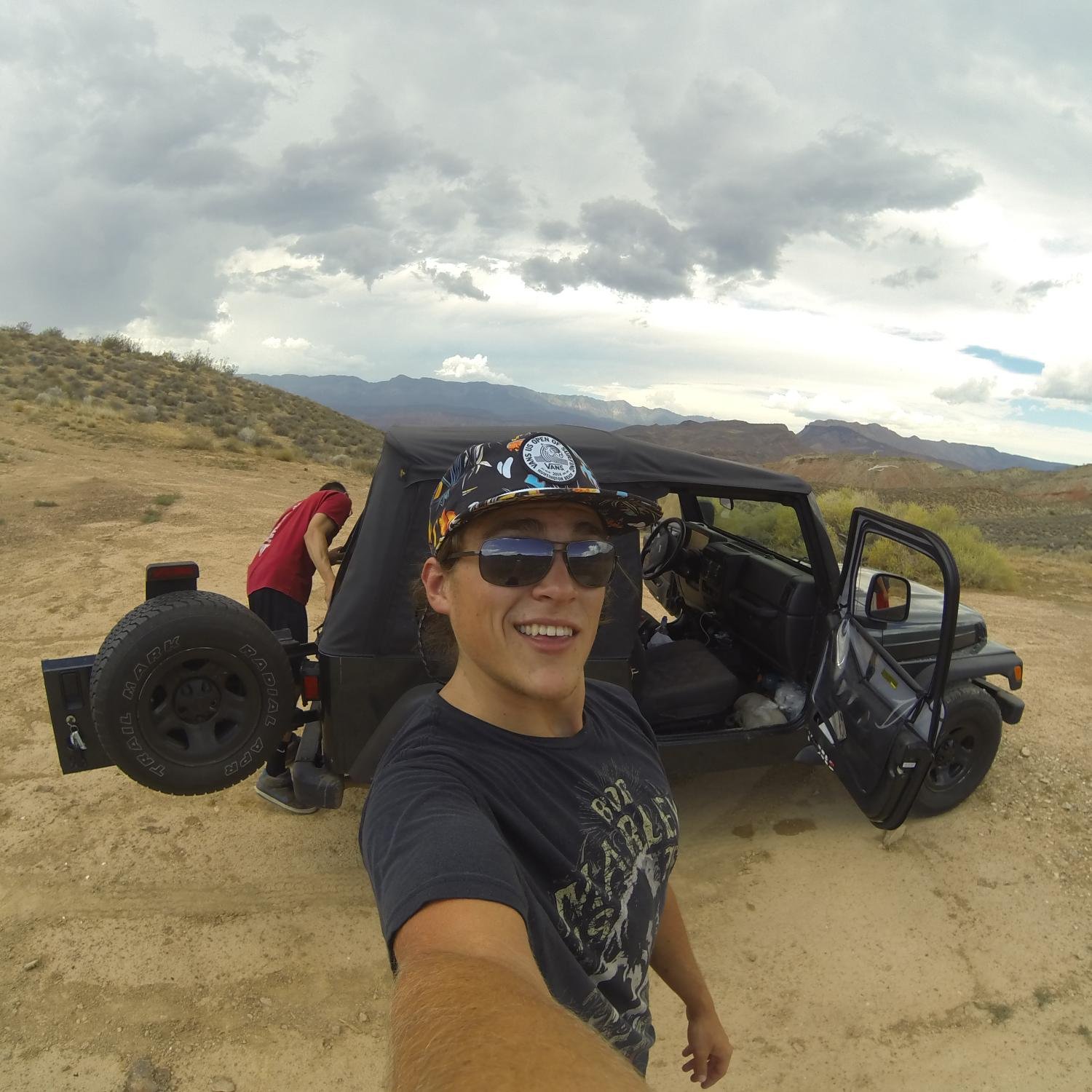 JakeNielsenn's profile picture. Be Yourself & Do Big Things