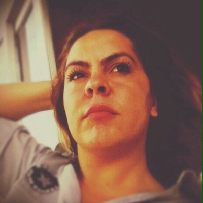 NeyLeyimm SaRı' nın yaNına LACİVERT koymayan sewgiLiyi :)
