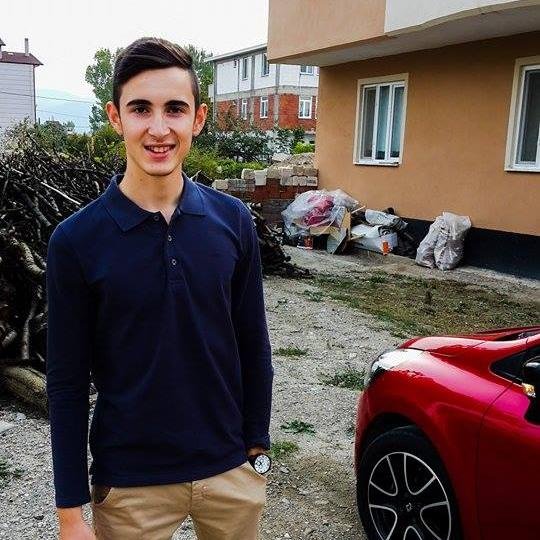 Boşuna dönme dünya, okeylerin ikiside bende.