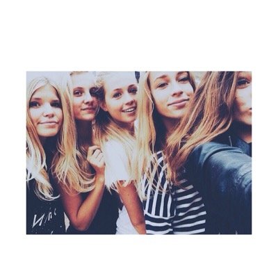 Hockey HHC~ skiën ~ erf 2G ~ music ♪ ~ t'gooi ~ friends♡ ~ i love you more than my friends WIFI∞ ~ happy ~ vacantion☼
