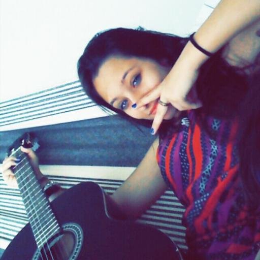-É desse amor que eu preciso; Preciso e não posso esquecer,; - Eu faço de tudo no mundo, pra não te perder,,; 3
Snap: maria-simonetto
Wtt: 8103-3417