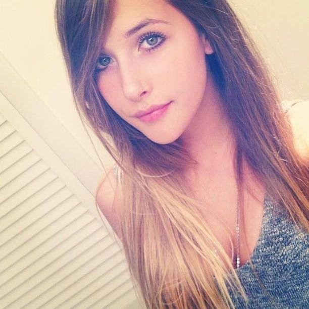 SigaAliceCampos's profile picture. Quero quê hoje seja melhor dó quê ontem- Quero quê 2015 seja melhor quê 2014, #Feliz2015PraTodos YES!!!