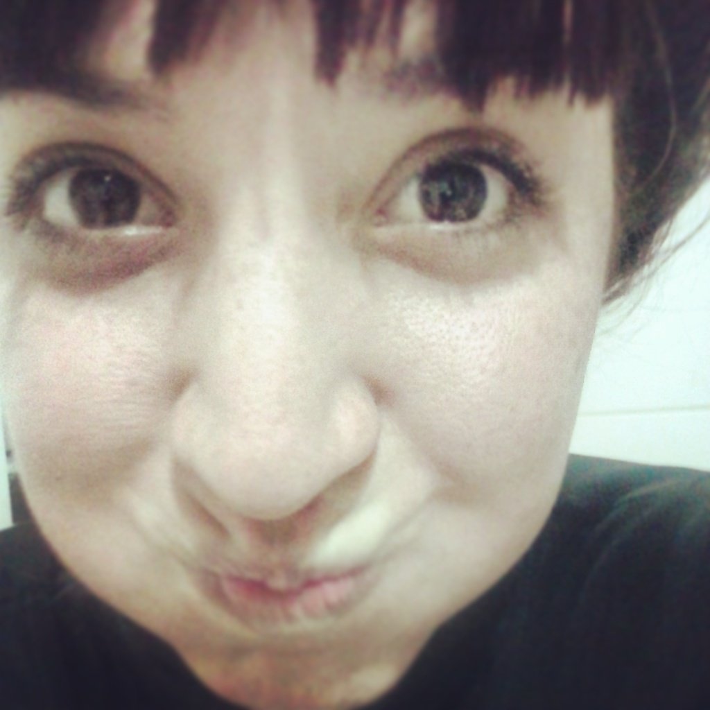 Sofiapezfredes's profile picture. *The sun is always rising in the sky somewhere*