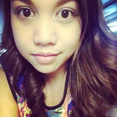 im a dreamer. 
i wanna be a theater artist, wanna have my own concert someday.... 
i wanna be on top!!:)