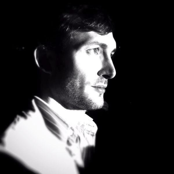 elmiticoruby's profile picture. Graduado en Relaciones Laborales y RR.HH. Máster en Prevención de riesgos laborales.