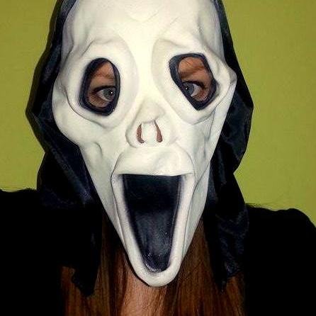 Melomaane's profile picture. Ādu buļbu blīnus i cytim īsoku tū pošu. 
Tweets in Latgalian.