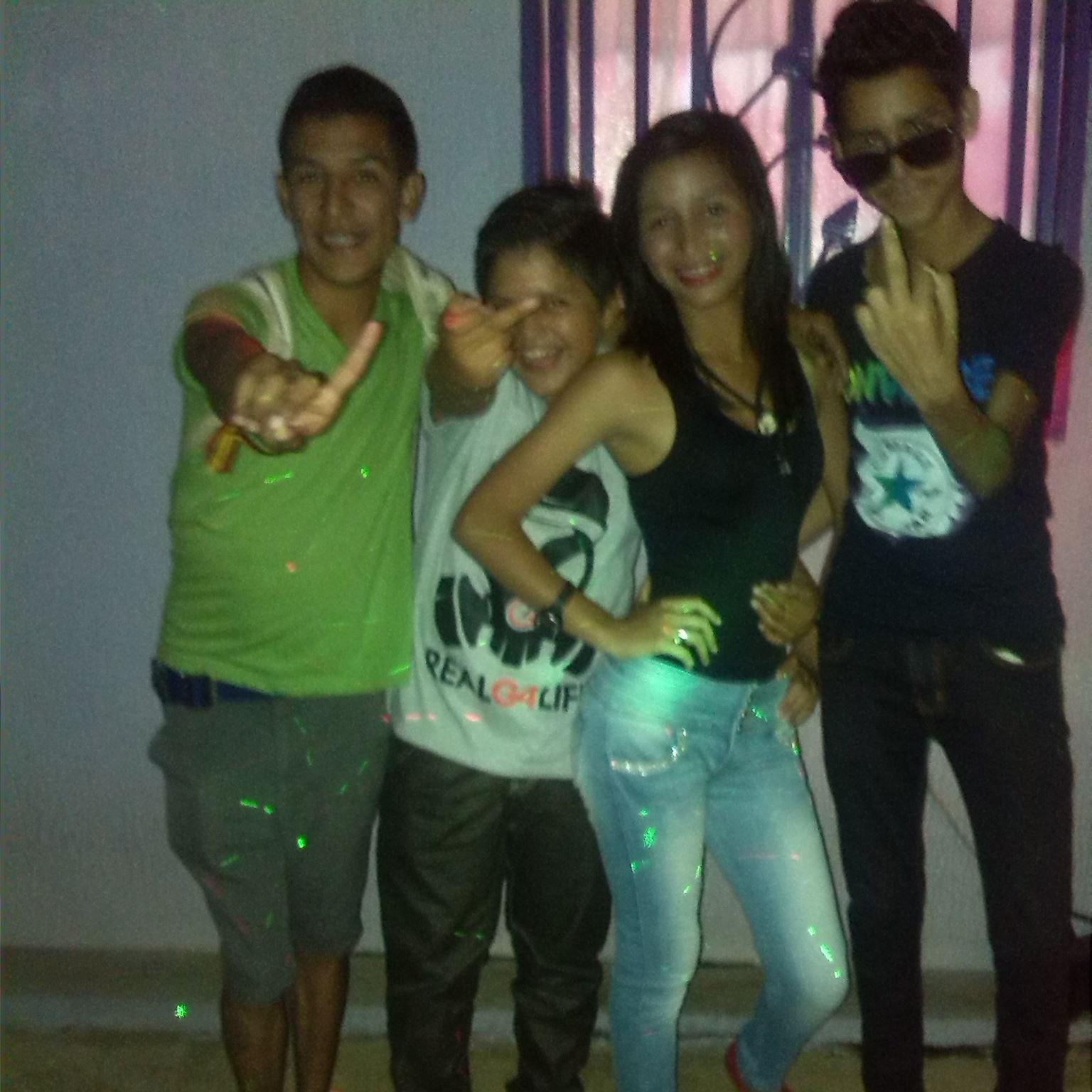Mi niño paso por aca para decirte que te amo demasiado,mi 16 gracias por ser como eres conmigo,indudablemente siempre contigo,sin importar lo que pase,@Vcbt_♡.