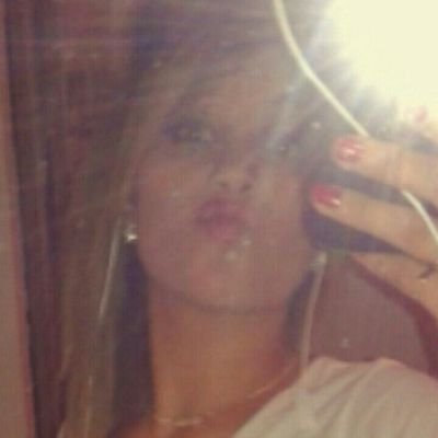 sasa382401012's profile picture. 