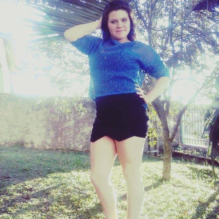 eu sou a sim  ..... não é da sua conta  :)