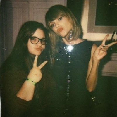 GO FOLLOW @1989SSessions BECAUSE YHY NEED MORE FOLLOWERS X
