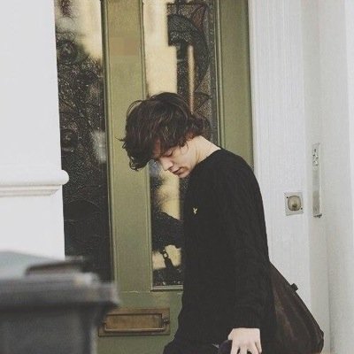 follow @harryssupergirl my acc xxxx