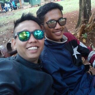 Boendoet_93's profile picture. Life is adventure..
 Life is like a wheel kept turning us down sometimes and sometimes we are under it is the lives we live ..