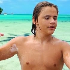 Hey its Prince M. Jackson (Rp/Roleplay acc) i love everyone and i love my daddy