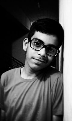 ZainShahid13's profile picture. Loves tech