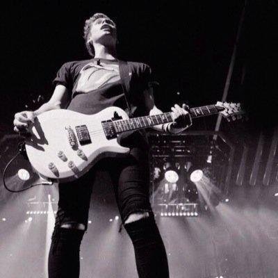 If I could find you Luke Hemmings will. Don't never give up. He know you love him. ILYSM Follow my main account : @itsDestinyLuke :)