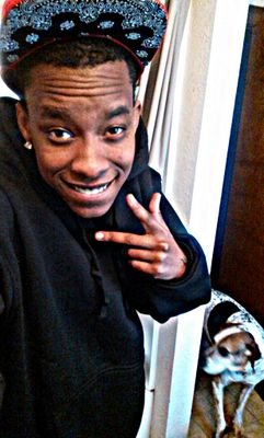 19, Single asf Stay to myself dont do drama #Lesbihonest #StudShit