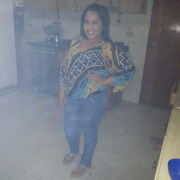 No cre en el amor eterno, creo en los buenos momentos :)
Algo pasò, me enloqueció, me enamorò:$

Mi memoria es muy mala.. 
sigueme y yo luego te sigo
