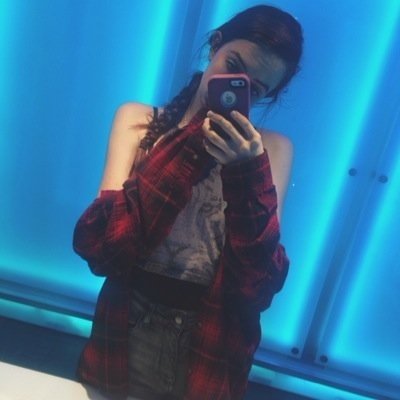 dani's the name, deleting tweets is the game. IN A BAND CALLED CIMORELLI HMU // #GG