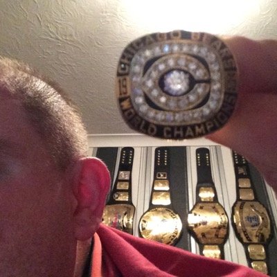 I am the proverbial nice guy who always seems to finish last. Bulky & Tall, but an even bigger Heart. Originator of #PHWOAR -meaning https://t.co/RF9LDhCgWy