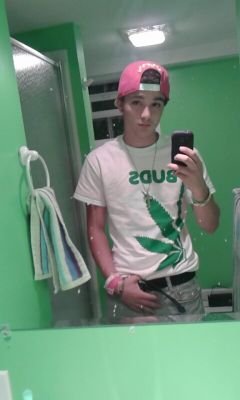 ig @real.quick.2.100
snapchat sackinsaff20
kik sackinsaff
Facebook Alex Saffell