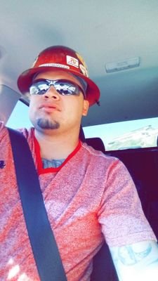 red200696's profile picture. What I say might offend you.... just don't be a vagina