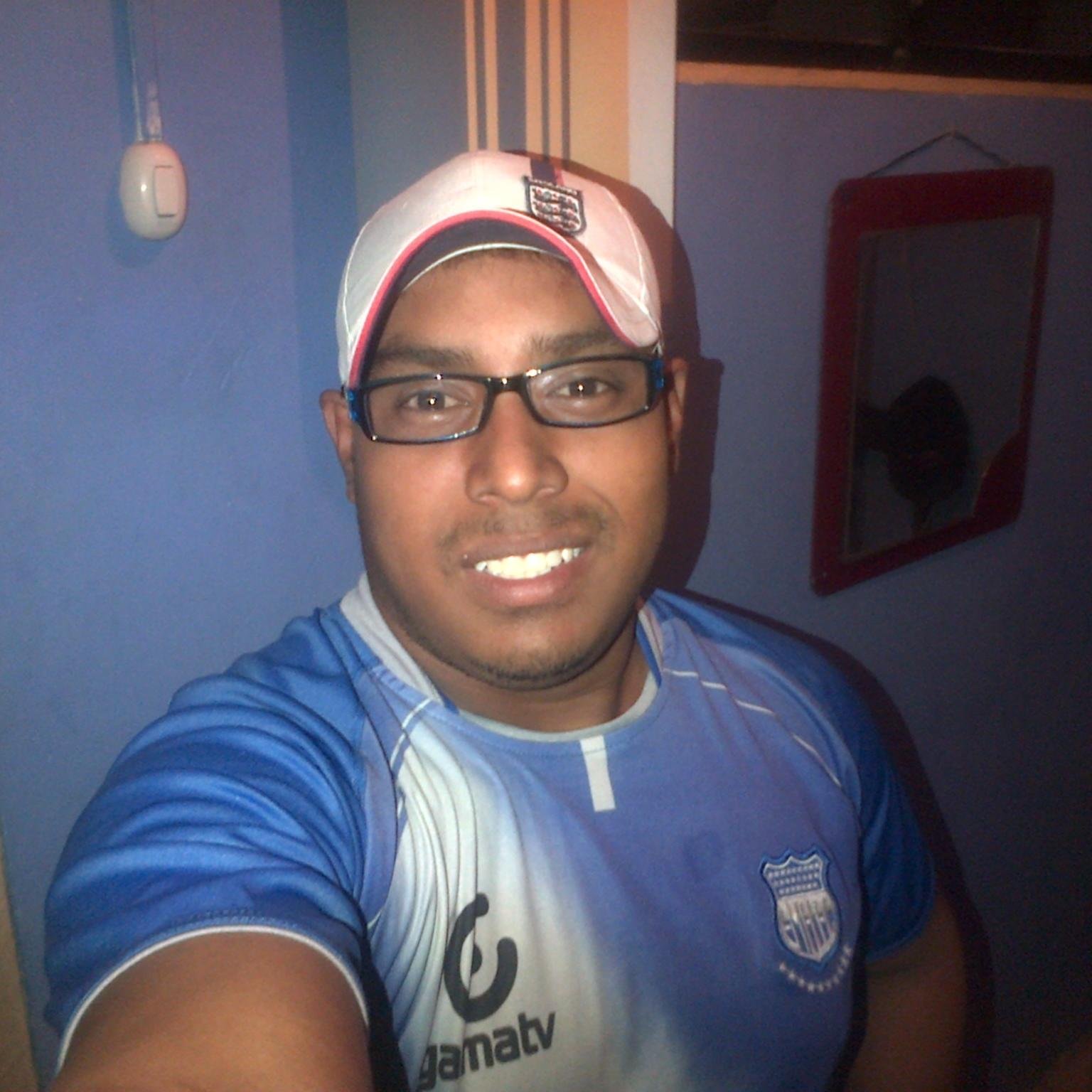 cse_jimmisam's profile picture. Soy azul desde pequeño porque me lo enseño mi viejo, de amar a los colores y matar a los toreros....