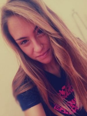 smallever_'s profile picture. Nacida un martes 13, con eso lo digo todo. El tengo sueño como forma de vida. Gimnasia ritmica, algo más que un vicio.