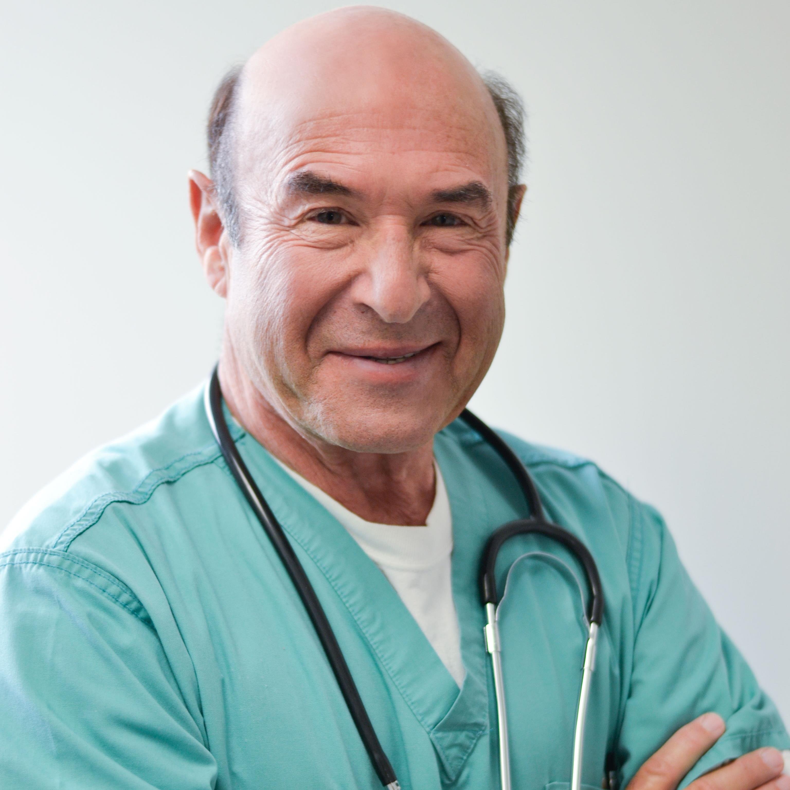 Board Certified Anesthesiologist with a Master's Degree in Psychology. President & Founder of Ketamine Clinics of LA. Avid sailor and skier. Husband & Father.