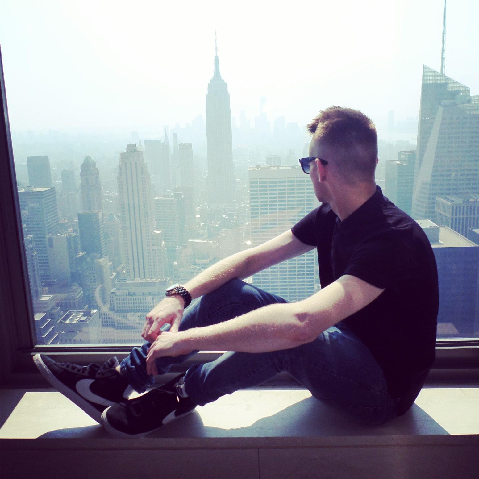 adampearce1986's profile picture. Male / 28