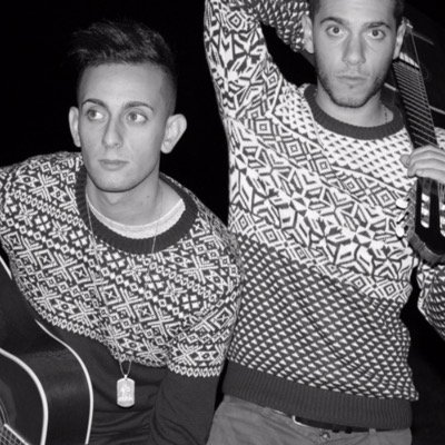 I'm an italian singer. I do it for love cuz i don't have any money...