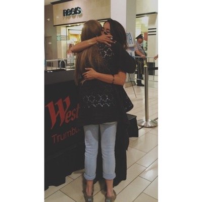 i just really like alex and sierra