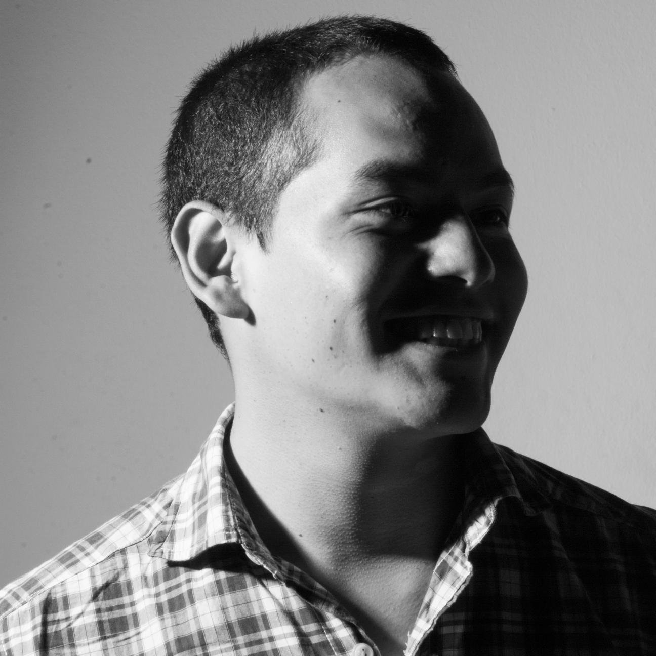 Publicista | Mercadólogo | Account Manager | Futbolista | Disruptor | Director Creativo de este perfil