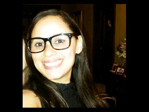 Buena amiga, medio loca, amante de la WWE, Liceísta, de mente abierta. Buscando lo que jamás aparecerá. Ya ame, ya viví. Y quiero seguir viviendo...