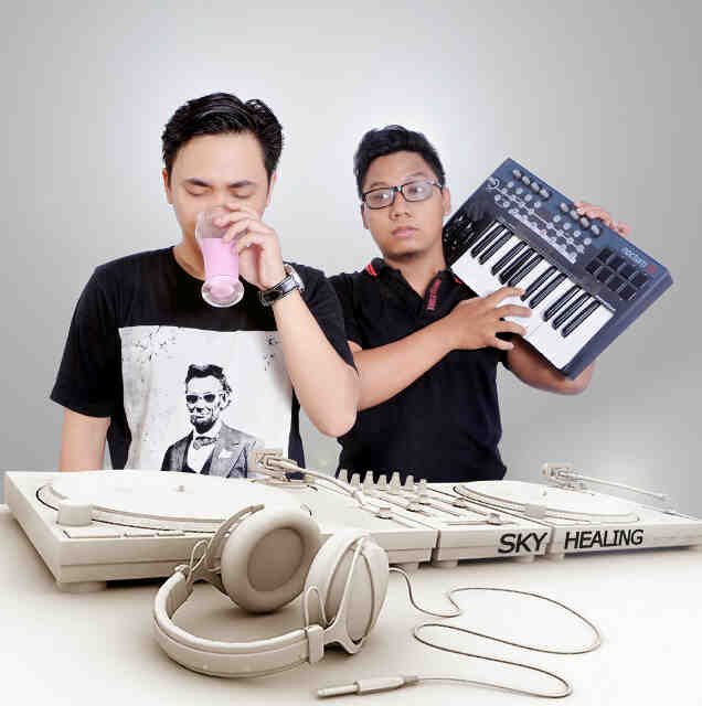 Sky_healing's profile picture. sky healing adalah sebuah group yang di bangun oleh 2 orang anak muda yang kreatif dan inovatif dengan membusung genre elektro pop.contact 088216186123