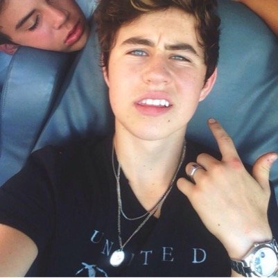 nashsbookreport's profile picture. 