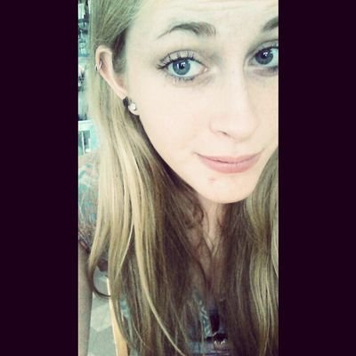 somemadhope22's profile picture. 