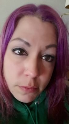 Mother of 2 wonderful boys 14 and 9 years old.