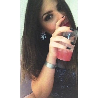 Sinto uma energia q nao chega, invade! ✌️