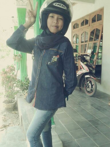 jgn prnah membuat kecewa zma orang lain yg telach mencintai ue dg tuluz :) :)