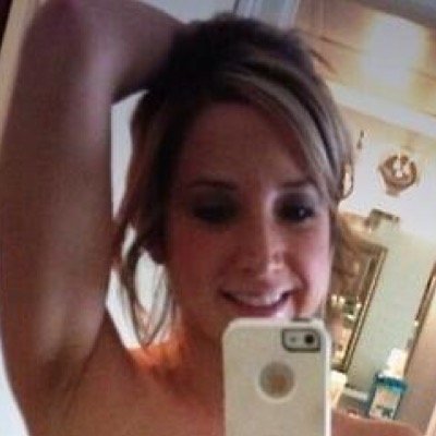 ima 34yr mom in litte elm tx who lovs to fit/be naked any time im not working or exrsicing i spend either fucking my fam o walking around naked#nudist#incest