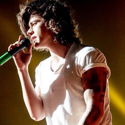follow @cuntmuke! she follows back! just ask!